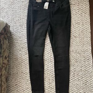 H&M Plus Super Slim Black Distressed Jegging - 22